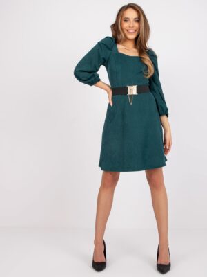 Rochie verde inchis cu centura si volane de Betty