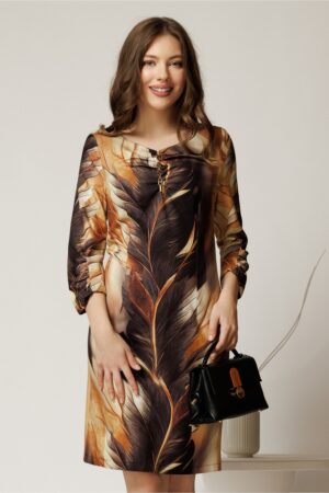 Rochie Anita maro cu imprimeuri galbene si lant la bust