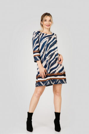 Rochie crem cu imprimeuri albastre si maneci trei sferturi