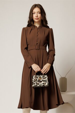 Rochie DY Fashion maro din triplu voal cu nasturi pe bust si curea in talie