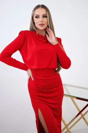 roșie elegantă cu b...