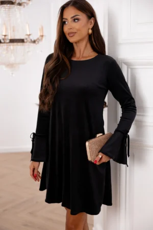 Rochie scurta neagra din catifea...