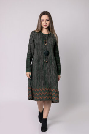 Rochie verde boho chic cu model geometric