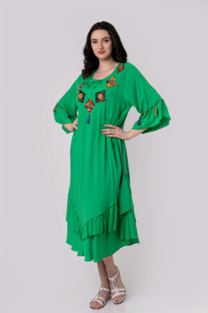 Rochie verde boho chic cu romburi si ciucuri