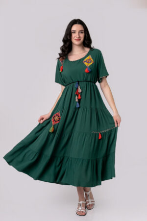 Rochie verde boho chic cu snur si ciucuri