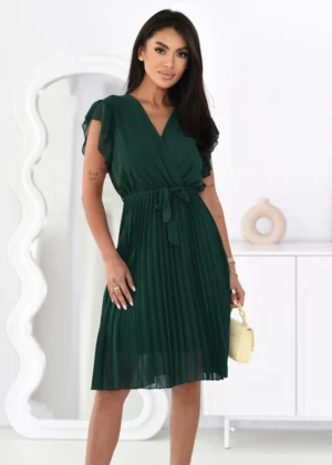 Rochie verde cu decolteu petrecu...