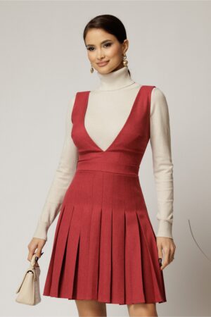 Sarafan DY Fashion rosu din stofa cu pliuri si decolteu adanc