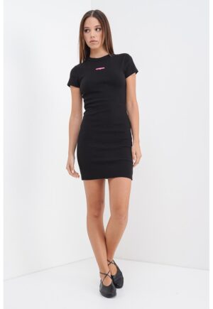 Rochie cu croiala bodycon si aspect striat