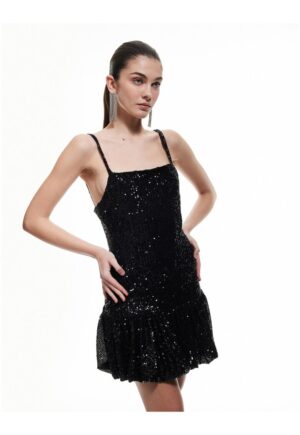 Rochie cu paiete si decolteu patrat - Negru