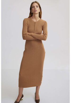 Rochie tricotata cu decupaje