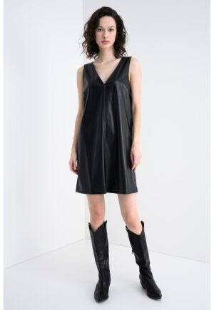 Rochie de piele ecologica cu decolteu in V