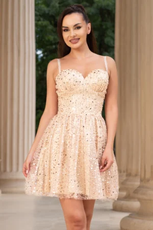 Rochie de ocazie mini crem in clos decorata cu paiete