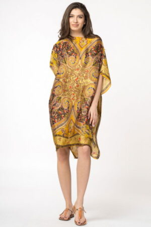 Rochie de plaja tip poncho din matase cu motive orientale pe fond galben auriu