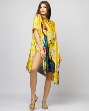 Rochie de plaja tip poncho din matase cu stilizare   Noaptea Instelata   pe fond galben