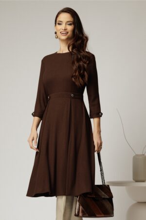 Rochie DY Fashion midi maro din tricot cu nasturi decorativi pe talie
