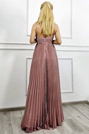 cu falduri si croiala empire