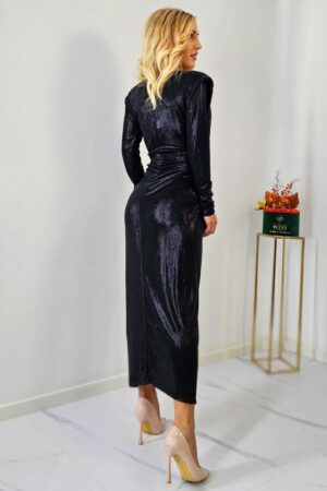 cu falduri si crapatura pe picior