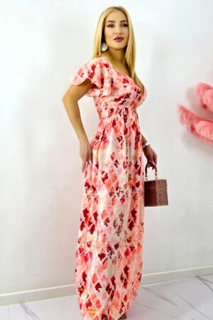 cu aspect matasos si ciucuri decorativi