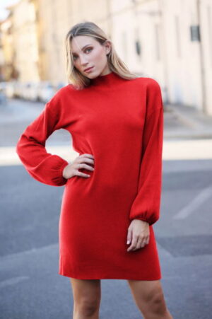 Rochie scurta tricotata cu maneca bufanta