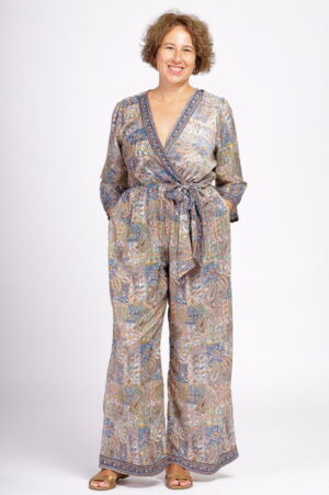 Salopeta din matase indiana cu bust petrecut