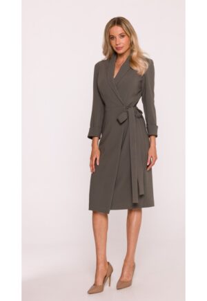 Rochie Midi - S415 Kaki Decolteu in V - Guler Sal - Maneci 7/8 - Legatura in talie - Material neted cu finisaj moale - Partial captusita - Stil infasurat - Kaki