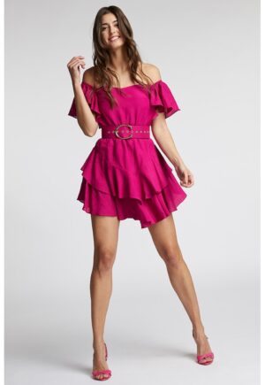 Rochie cu decolteu pe umeri si volane