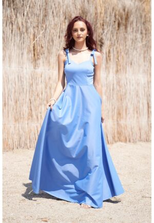 Rochie evazata cu decolteu in V Antonia - Albastru deschis