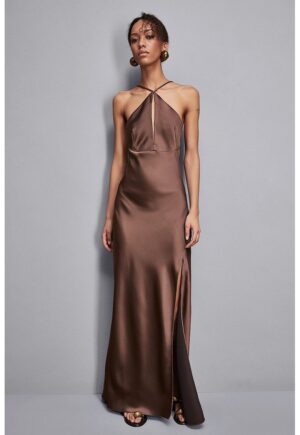 Rochie lunga cu bretele subtiri si spatele gol - Maro