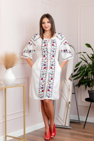 Rochie traditionala alba cu motiv floral multicolor Gisela 02