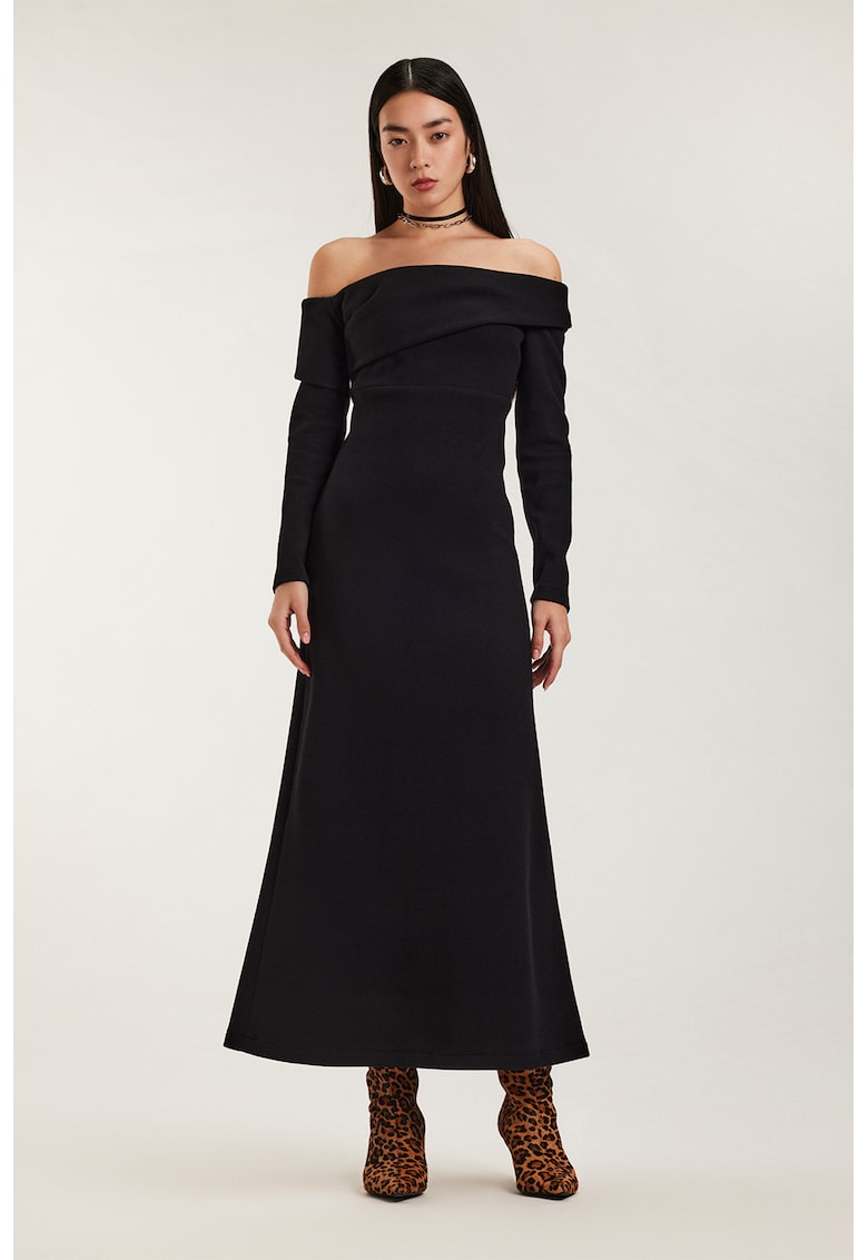 Rochie cu decolteu pe umeri Chalet - Negru