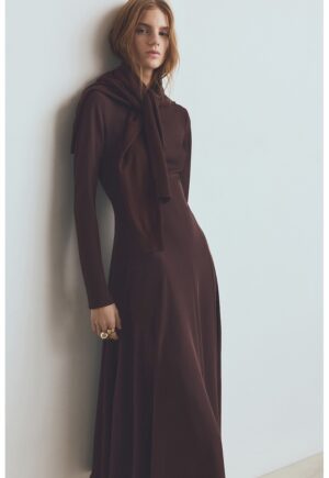 Rochie midi cu maneci lungi si croiala in A - Maro inchis