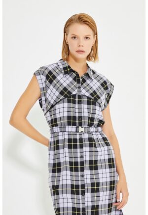 Rochie cu curea in talie si model in carouri - Negru/Lila