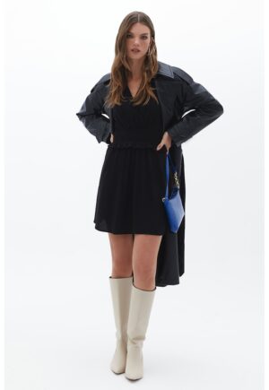 Rochie scurta cu croiala in A si decolteu in V - Negru