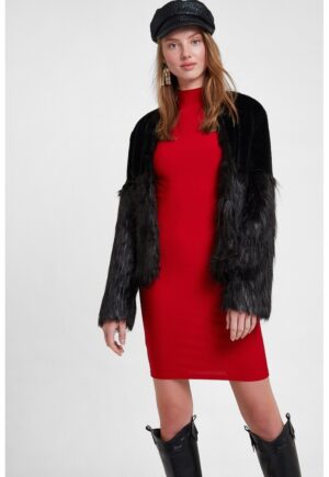 Rochie cambrata cu decupaj pe partea din spate - Rosu