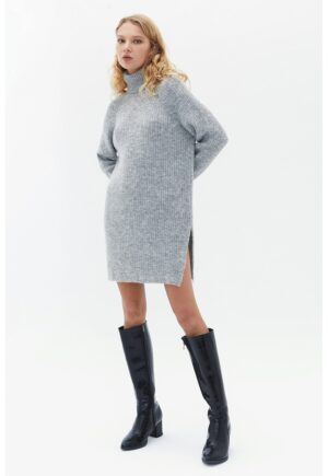 Rochie-pulover din amestec de lana cu guler inalt - Gri melange