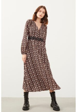 Rochie lunga cu decolteu in V - Maro