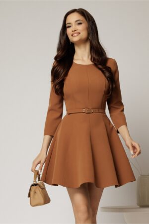 Rochie scurta maro cu croi in clini si curea in talie