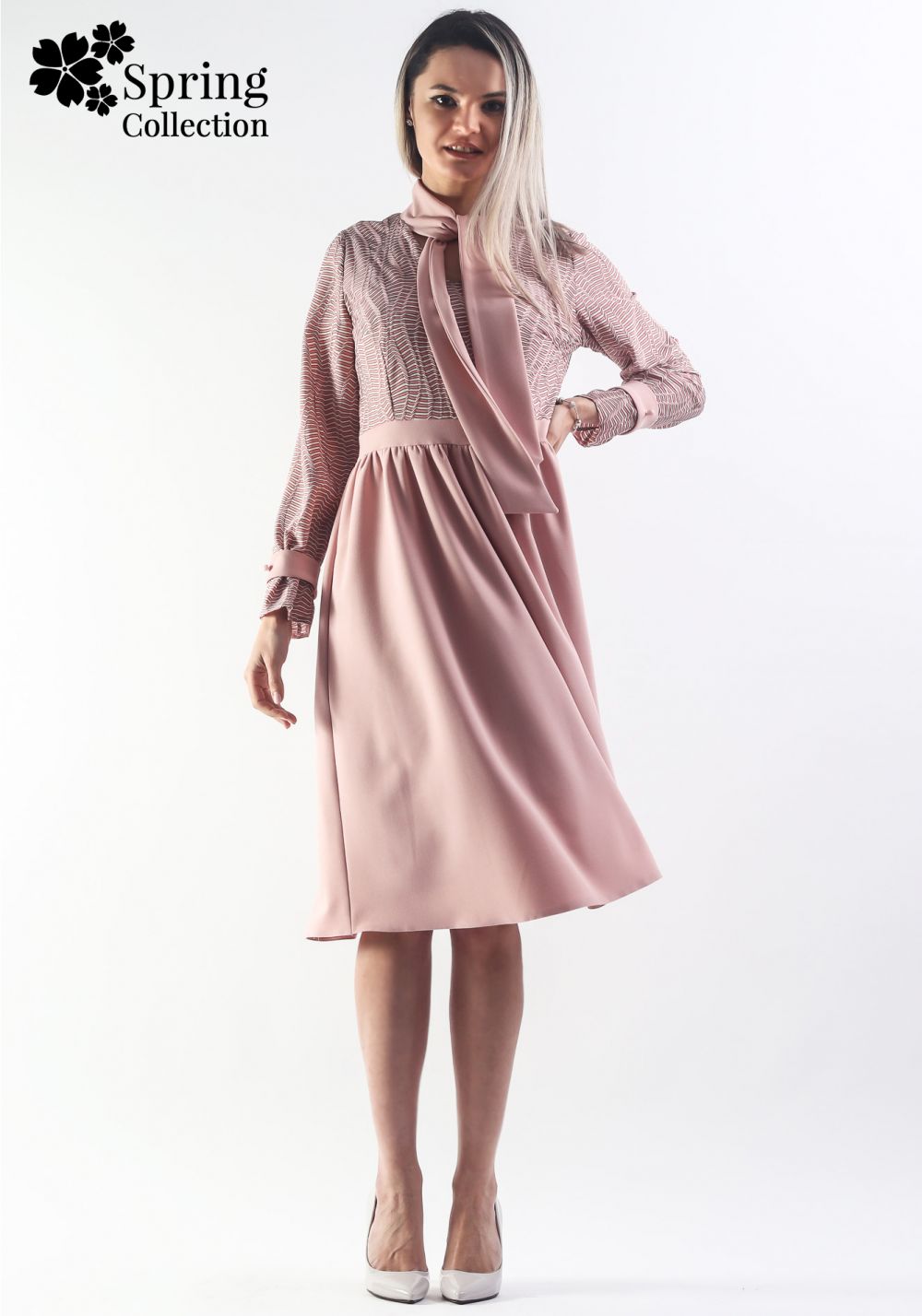 Rochie Moze roz prafuit cu guler tip esarfa si croiala in clos