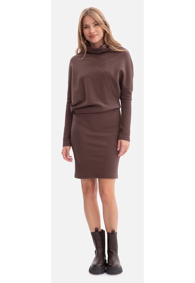 Rochie mini - B309 maro tricot - fara inchizatoare - top lejer - baza mulata - talie inalta - maneci lungi - cu guler - Maro