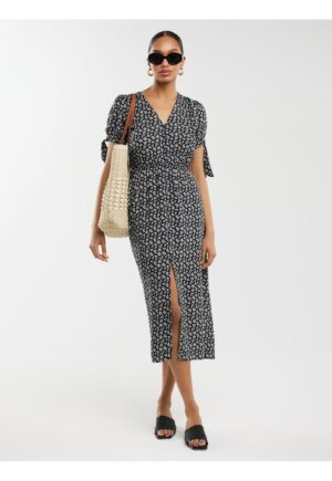 Rochie cu imprimeu floral si decolteu in V Paregi