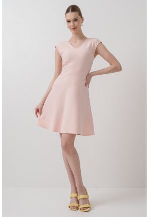 Rochie evazata cu decolteu in V - Roz