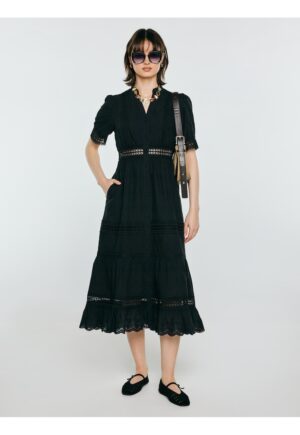 Rochie cu broderie si buzunare laterale Aniela 906