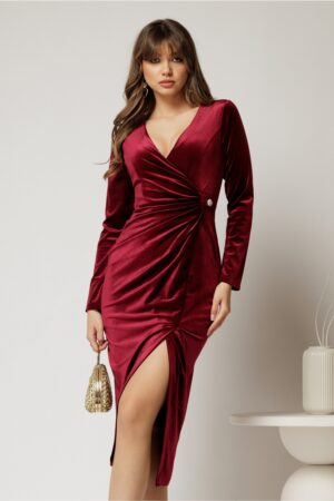 Rochie bordo din catifea cu decolteu petrecut