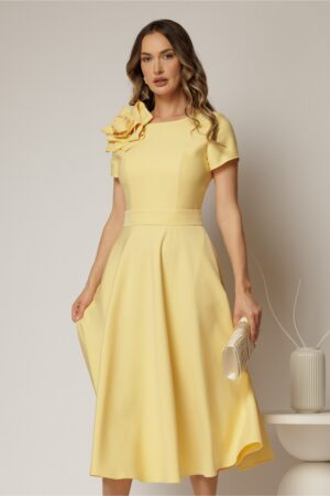 Rochie DY Fashion galbena clos cu trandafir la umar si cordon detasabil