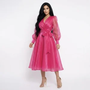 Rochie eleganta clos din organza fucsia cu cordon la talie