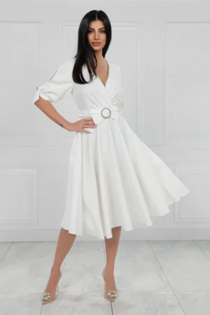 Rochie eleganta alba cu croiala in clos si detaliu la talie