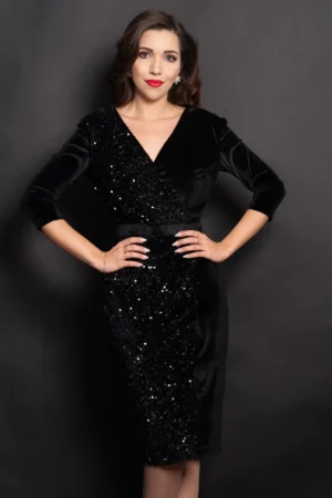 Rochie eleganta Amira neagra din catifea cu paiete pe o parte