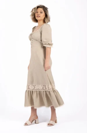 Rochie eleganta bej vaporoasa cu lungime midi