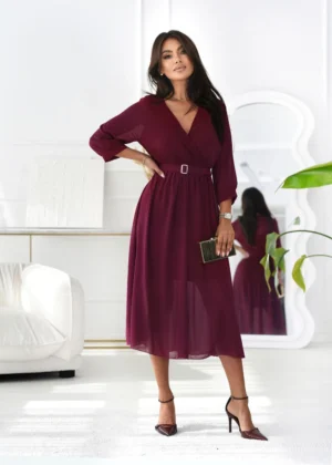 Rochie eleganta bordo cu decolte...