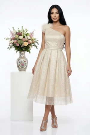 Rochie eleganta bej in clos cu fulgi pe umar si insertie de sclipici fin